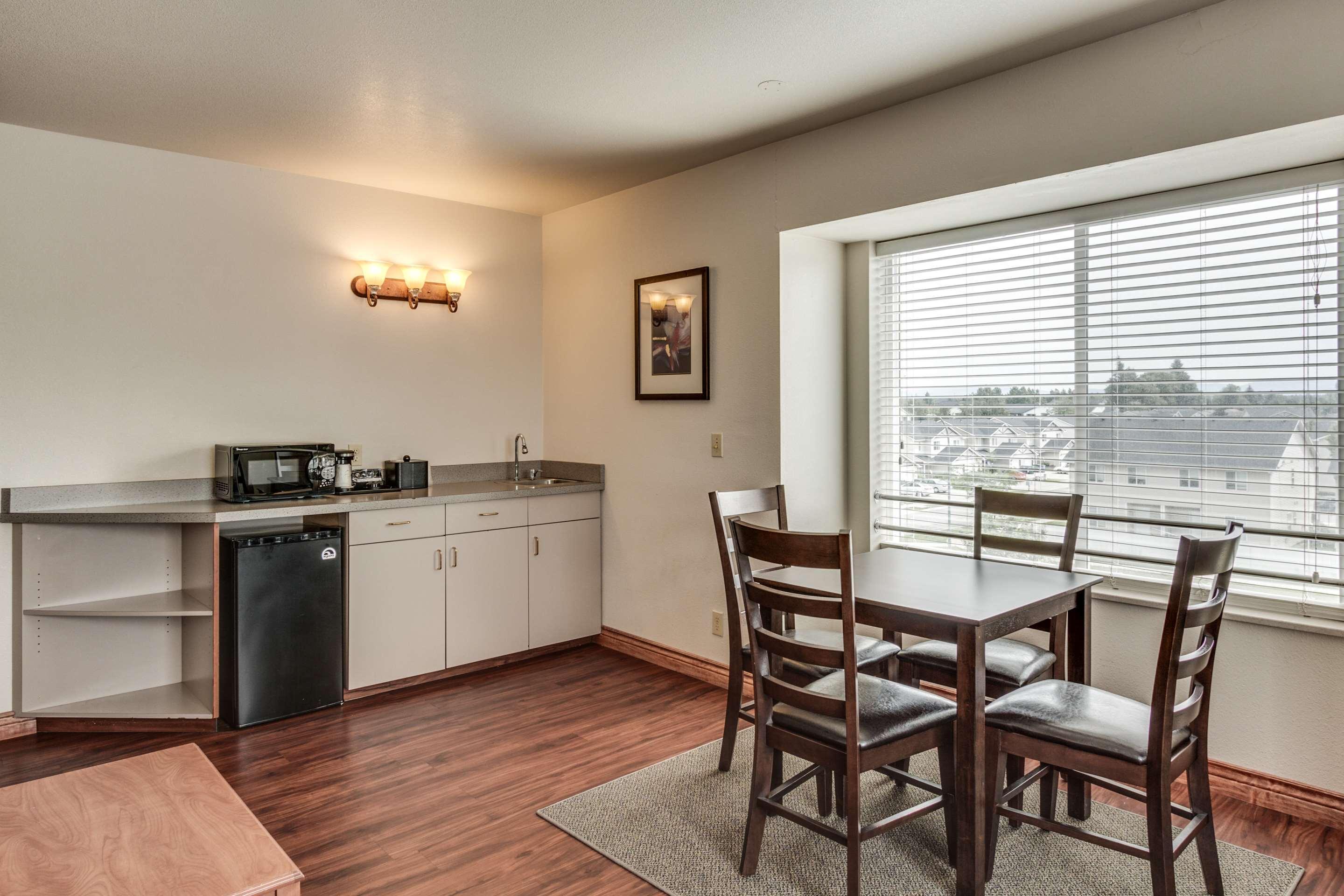 Best Western Plus Philadelphia Bensalem Hotel Exterior foto