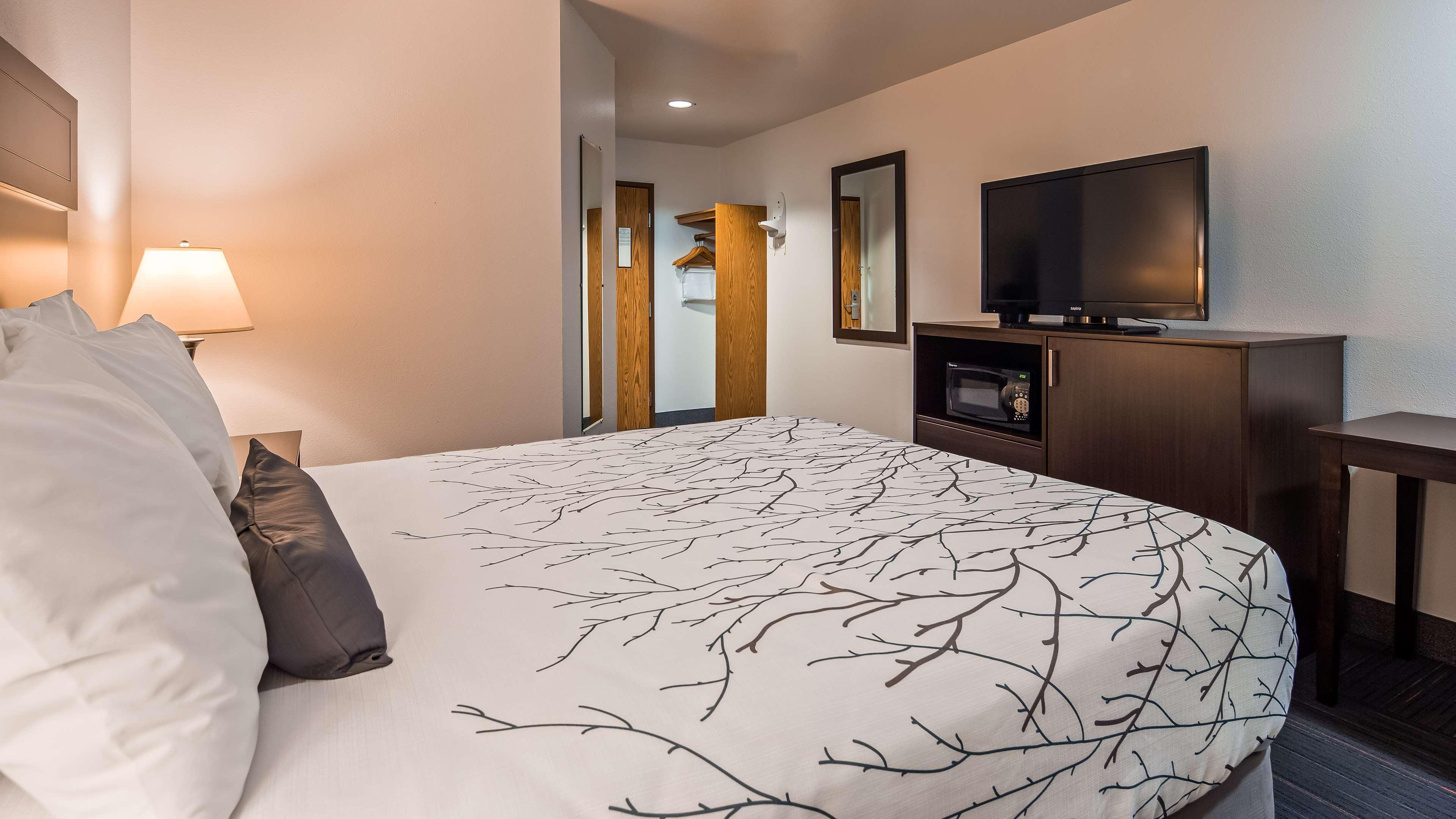 Best Western Plus Philadelphia Bensalem Hotel Exterior foto
