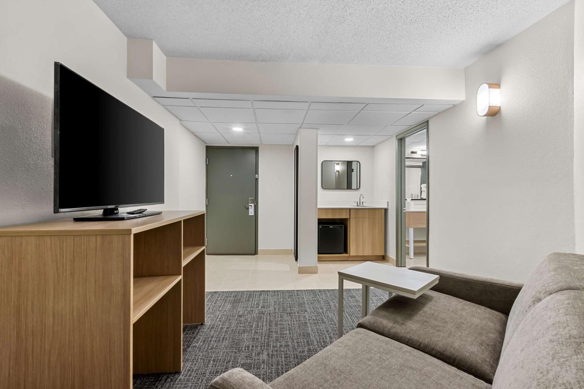 Best Western Plus Philadelphia Bensalem Hotel Exterior foto